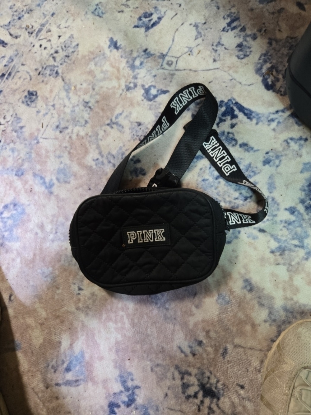 Victoria's Secret PINK Zip Belt Bag Fanny Pack Handbag Bag Black Quilted